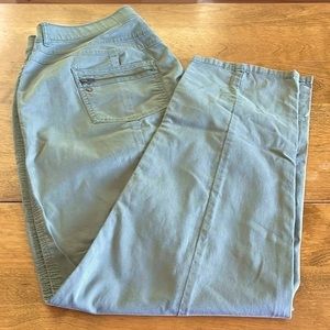 Chico’s Ankle Pants. Straight Leg. Great Fabric And Look And Feel New.